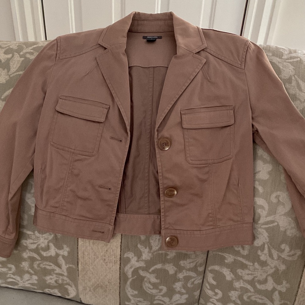 Kenneth Cole Reaction Women's Tan Jacket. Short bomber style.